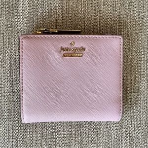 Used in great shape PINK LEATHER KATE SPADE  SMALL L  ZIP BIFOLD WALLET
